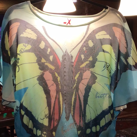 Yes Miss elegant sheer Top - Picture 4 of 4